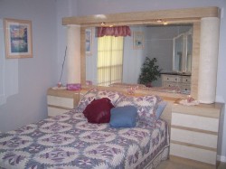 Pastel Guestroom-full size bed
