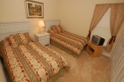 2nd Twin Bedroom can convert to King