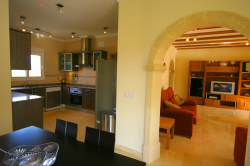 Kitchen / Lounge
