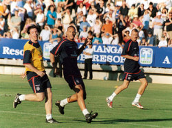 Watch top Football teams train