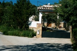 SAFE SECURE ENTRANCE TO THE GROUNDS