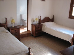 BEDROOM 2 ENSUITE