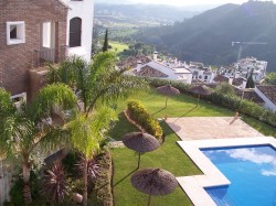 Pool/Gardens