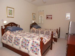 Twin bedroom