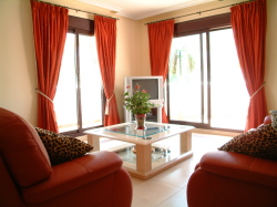 Additional photo of lounge area