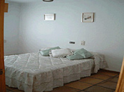 bedroom double bed