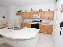 Fully Fitted Kitchen