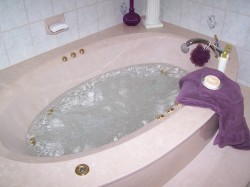 jaccuzzi  tub