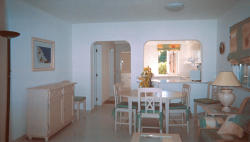 Kitchen/Dining Area